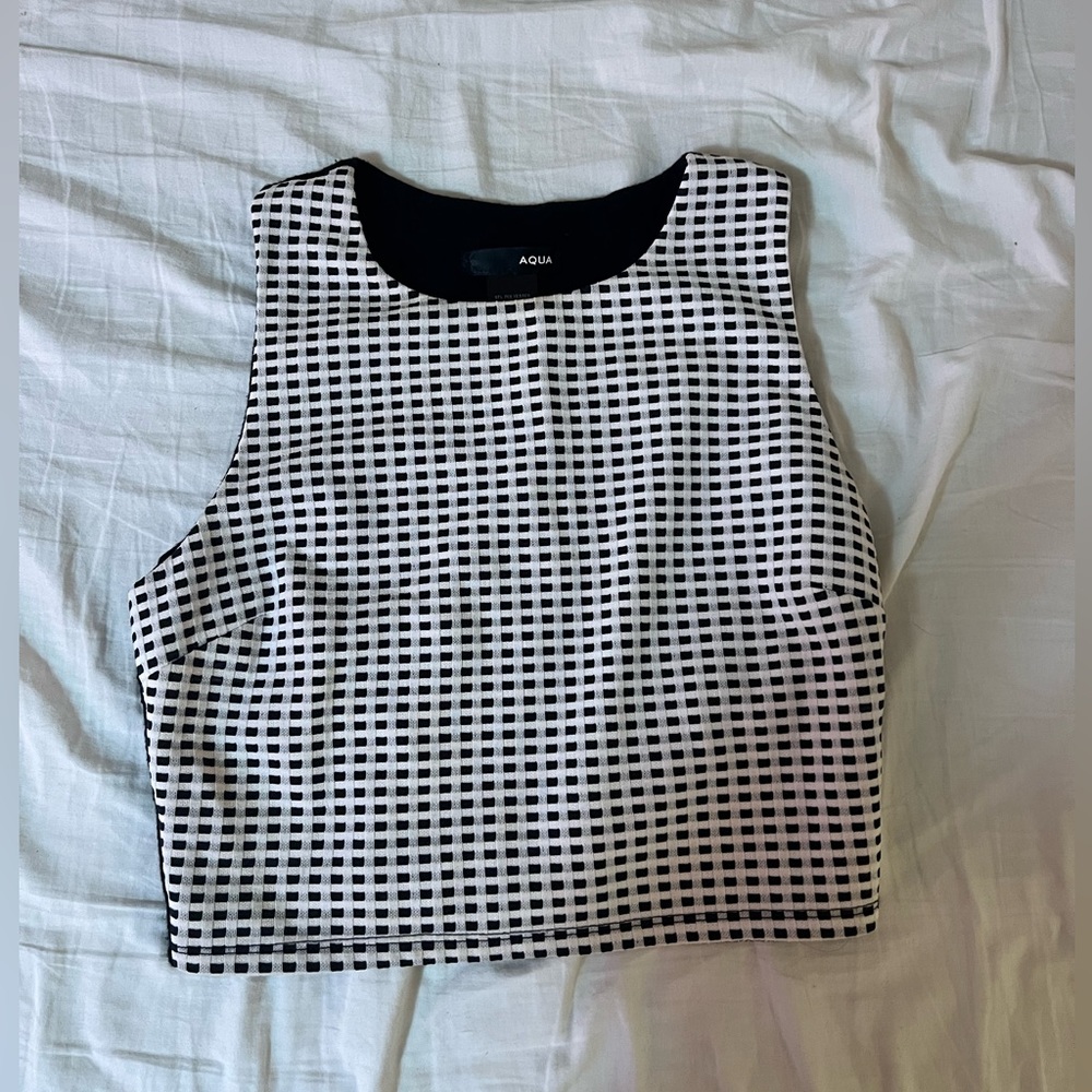 Cropped tank